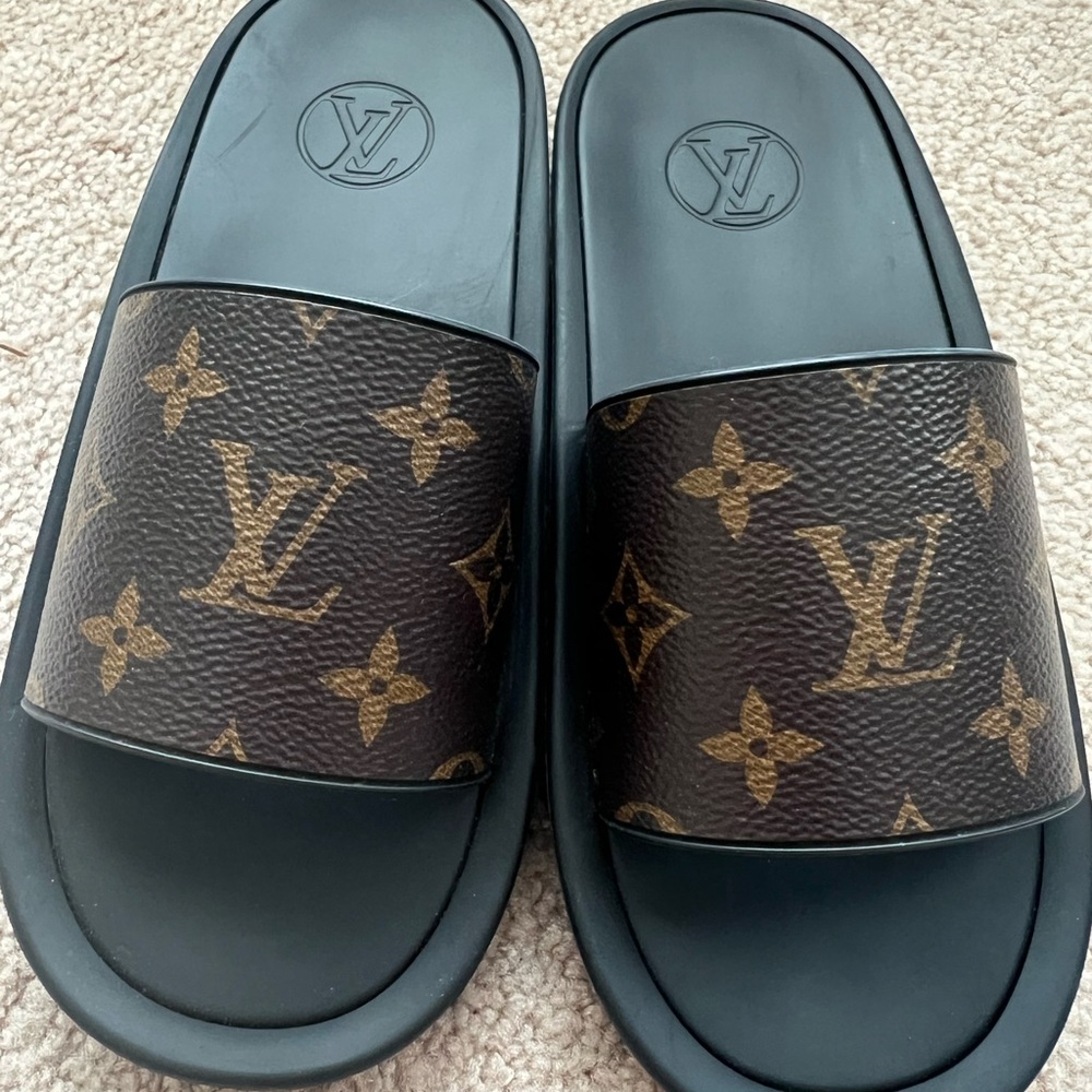 Louis Vuitton Monogram Slides Sunbath Flat Mule
